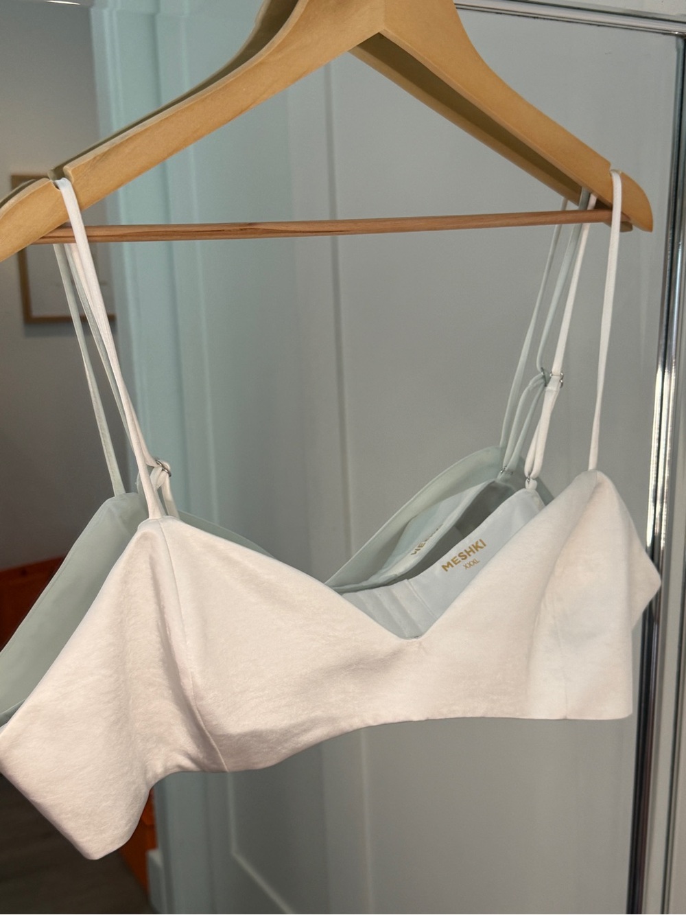 Meshki White crop top/bralette top Adjustable Straps-brand new (tags removed)
